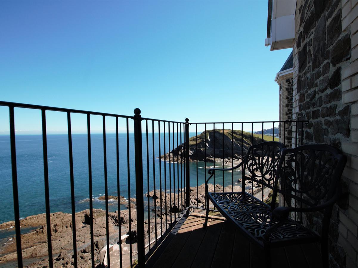 Ocean Breeze Villa Ilfracombe Exterior photo